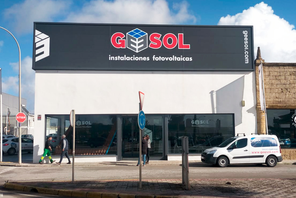 Inaugurado el nuevo punto de venta de Geesol en Utrera (Sevilla)